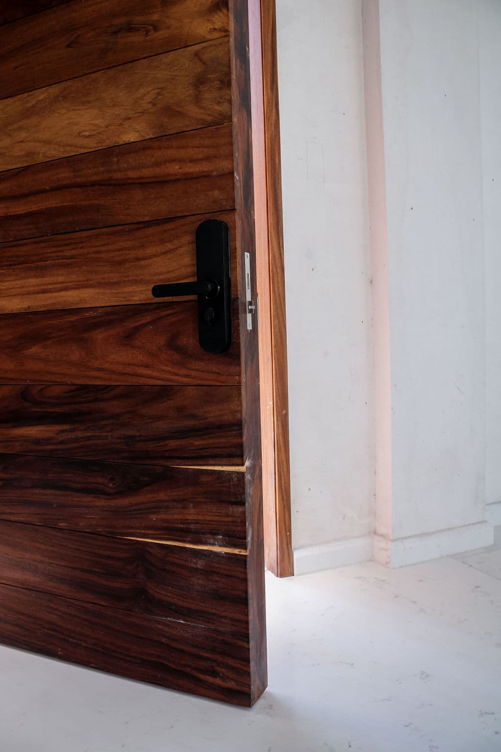 High-Security Parota Doors “Valle Real” — project photo
