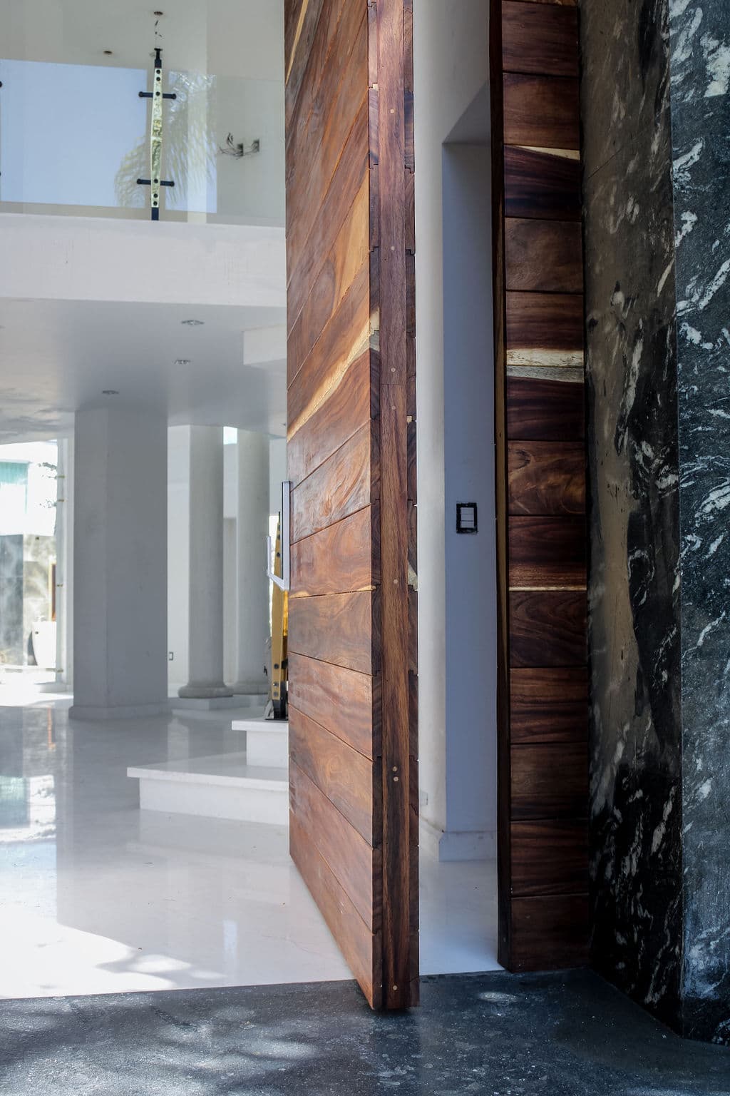 High-Security Parota Doors “Valle Real” — project photo