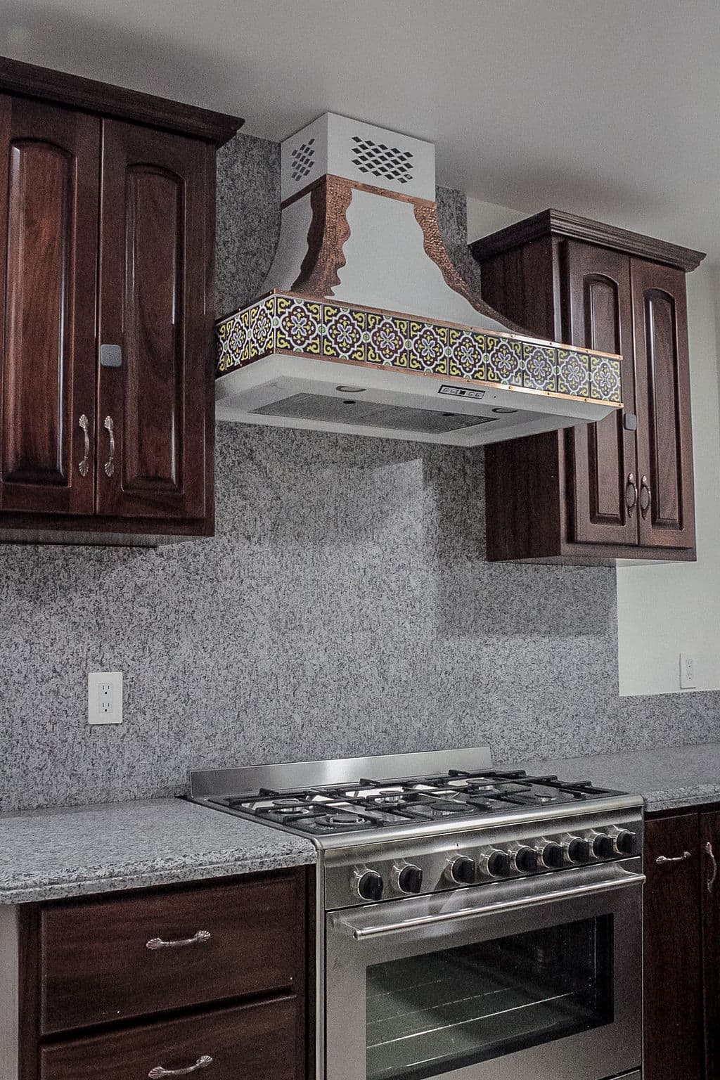 Cocina de parota estilo clásico 5