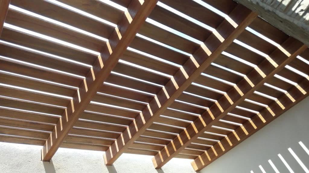 Pérgola-de-MAdera-de-Red-Grandis-en-Palomar