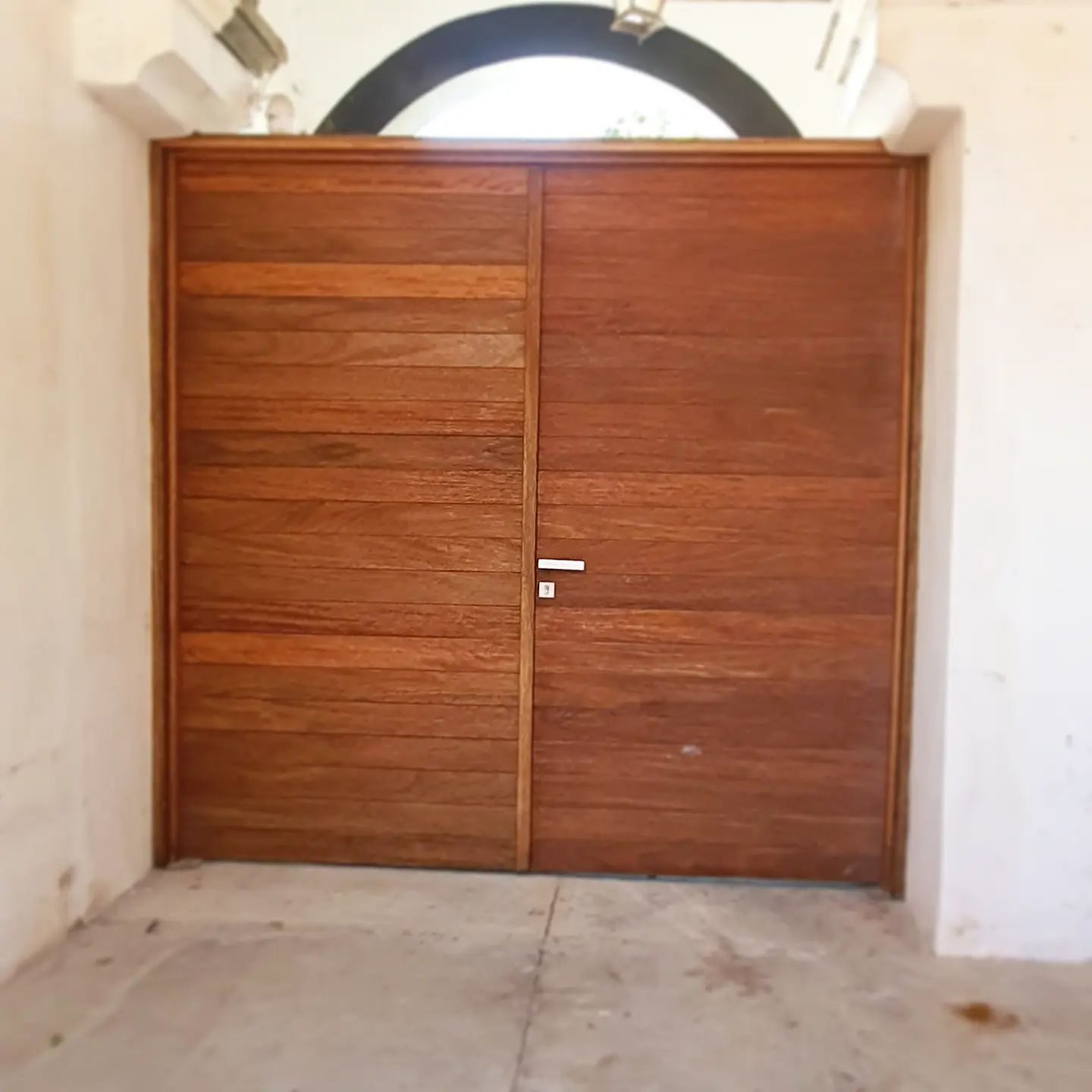 Portón de madera de tornillo en Zapopan