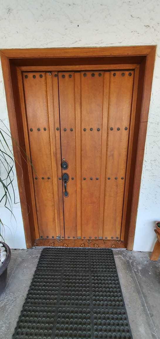 Puerta-parota-rustica