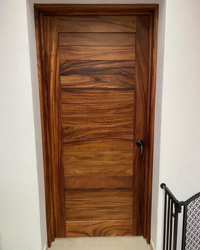 Proyecto de 10 púertas de interior de madera sólida de parota en Jalisco #carpinteriamoderna #puertadeparota #puertademadera #carpinteriafina #carpinteriahttps://www.mueblesencino.com/puertas-y-portones-en-guadalajara/